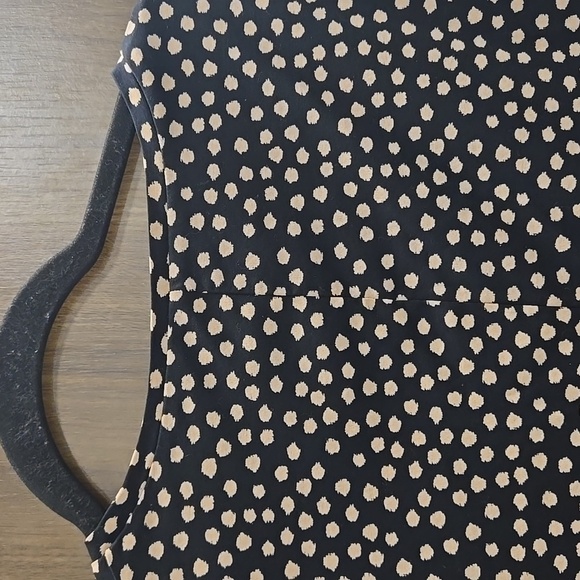 COS-100% Cotton Tee Long Sleeve Polka Dot-Size Medium - Picture 9 of 12